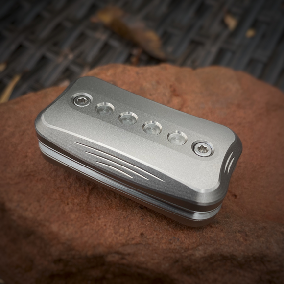 METRO Slider - Titanium - ONE PER CUSTOMER